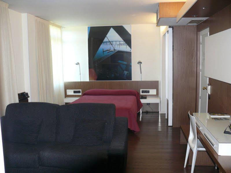 Hotel Los Angeles Guarnizo Екстер'єр фото